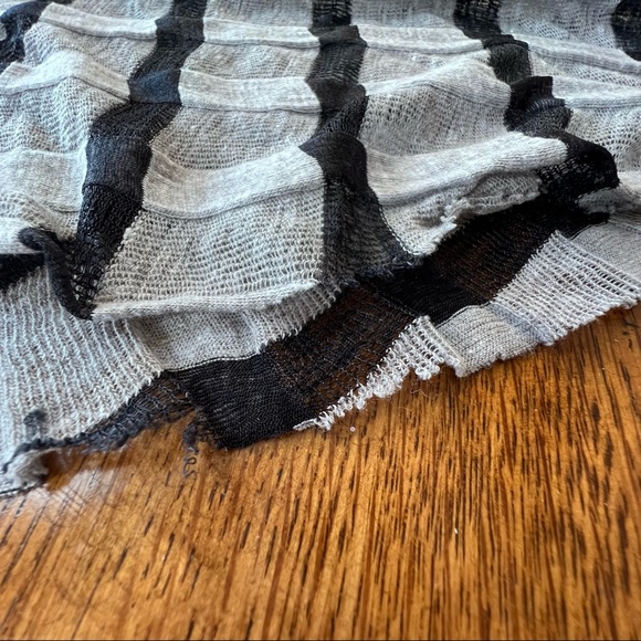 ⭐️ We the Free People Asymmetrical Raw Hem Horizon Striped Textured Gauze Tank - Picture 6 of 11